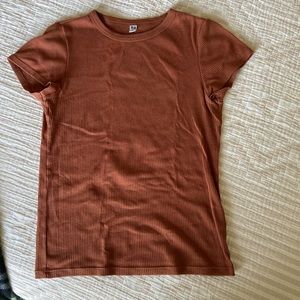 Uniqlo Ribbed Burnt Orange Shirt